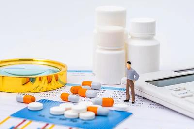 7月起醫(yī)保購(gòu)藥需掃追溯碼，重拳打擊倒賣藥品與盜刷醫(yī)保卡亂象